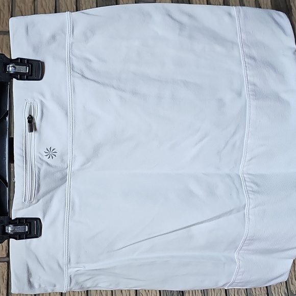 Athleta Golf Skirt W/ Attached Shorts Sz MED white - Picture 3 of 10